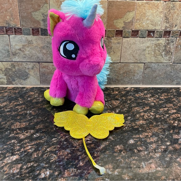 Tic Tac Toy Light Up Hug Plush with Wings & XOXO Friends with Glittery Wings - Picture 4 of 9